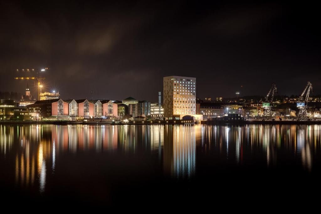 Elite Plaza Oernskoeldsvik Hotel Exterior foto